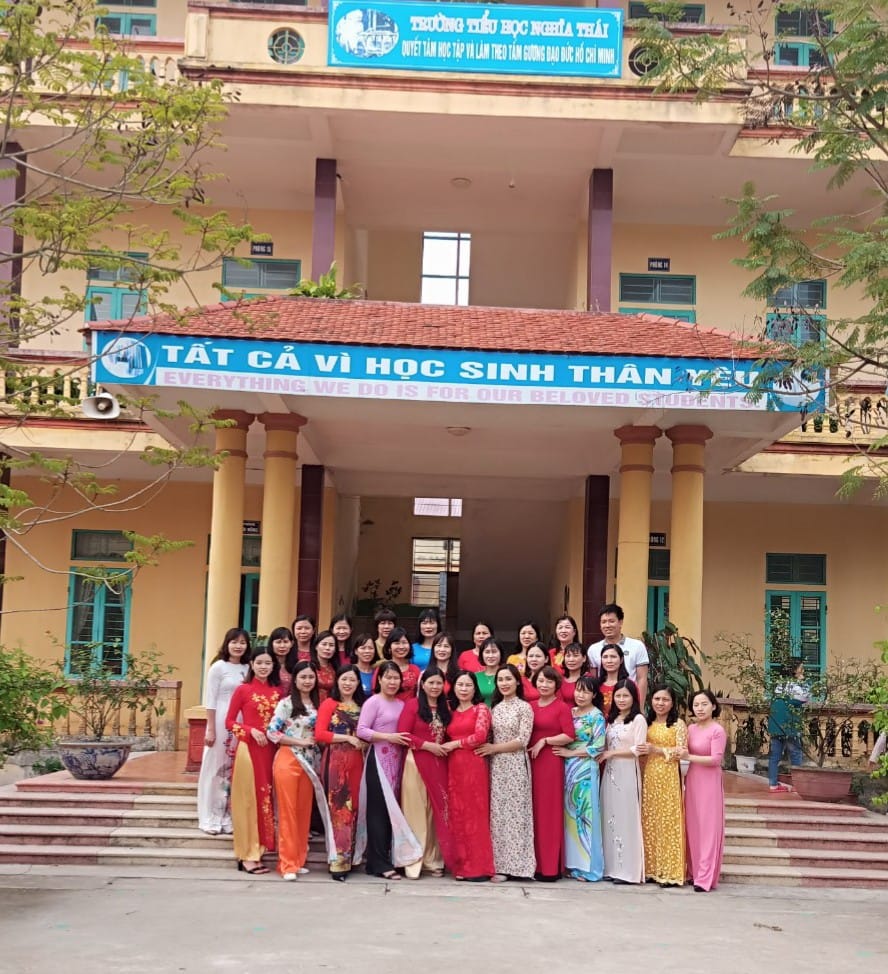 Trường Tiểu học xã Nghĩa Thái hưởng ứng tuần lễ áo dài Việt Nam 2021 Trường Tiểu học xã Nghĩa Thái hưởng ứng tuần lễ áo dài Việt Nam 2021