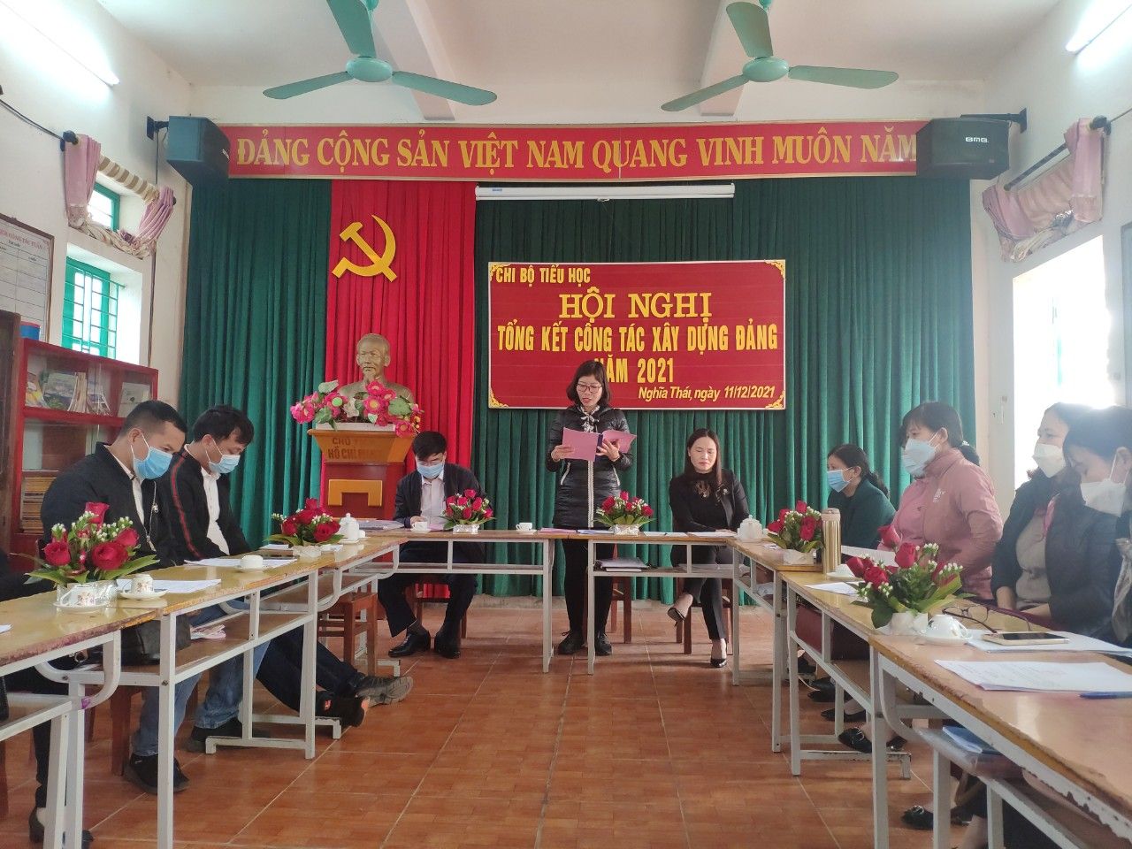 Chi bộ trường Tiểu học xã Nghĩa Thái tổ chức hội nghị tổng kết công tác xây dựng Đảng năm 2021