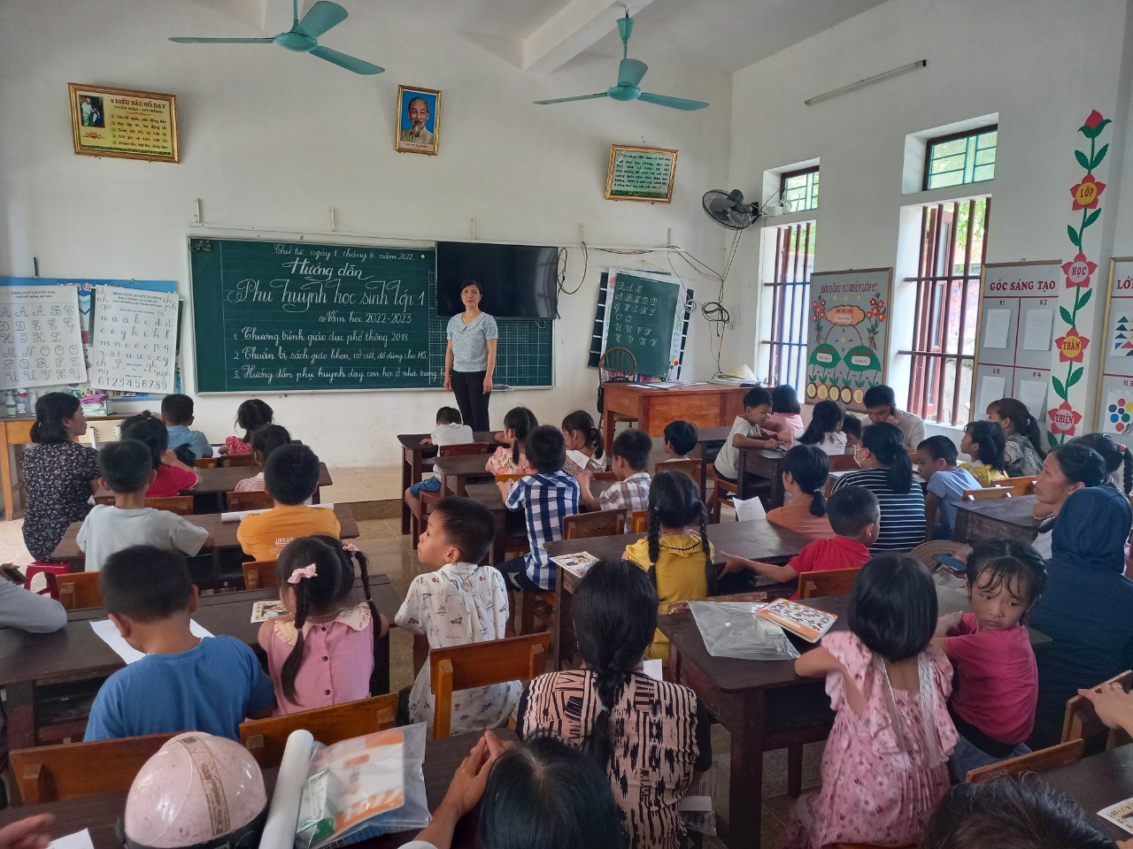 TUYỂN SINH LỚP 1 NĂM HỌC 2021-2022 TUYỂN SINH LỚP 1 NĂM HỌC 2021-2022
