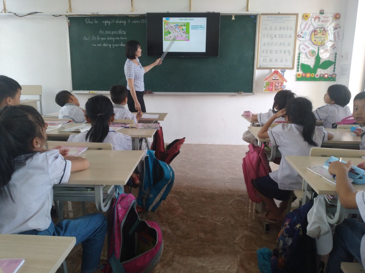 Tiểu học xã Nghĩa Thái hướng về 40 năm Ngày Nhà giáo Việt Nam Tiểu học xã Nghĩa Thái hướng về 40 năm Ngày Nhà giáo Việt Nam