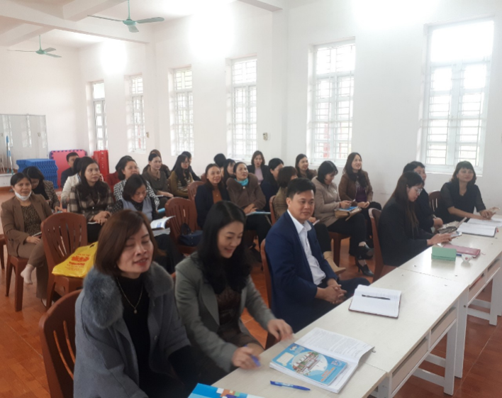 CHUẨN BỊ HÀNH TRANG CHO NĂM HỌC MỚI CHUẨN BỊ HÀNH TRANG CHO NĂM HỌC MỚI