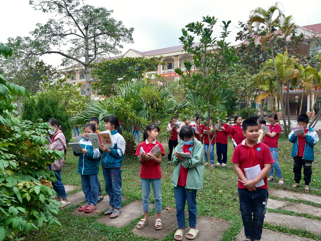 GIáo dục bảo vệ môi trường sống ở trường Tiểu học xã Nghĩa Thái GIáo dục bảo vệ môi trường sống ở trường Tiểu học xã Nghĩa Thái