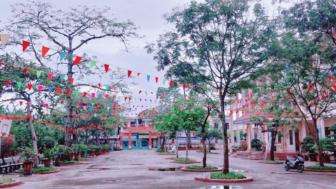 Không khí náo nức chào mừng năm học mới và kỷ niệm 80 năm Quốc khánh nước CHXHCN Việt Nam Không khí náo nức chào mừng năm học mới và kỷ niệm 80 năm Quốc khánh nước CHXHCN Việt Nam