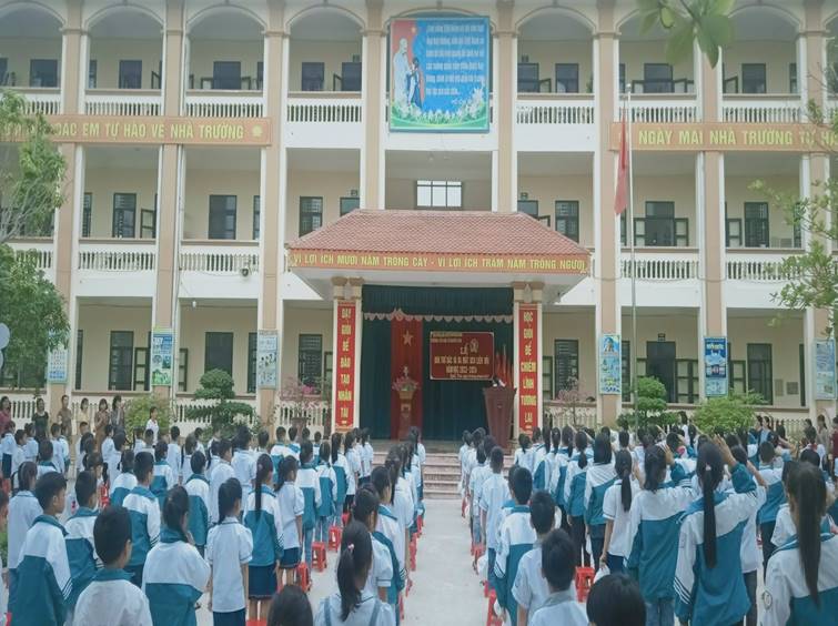 Trường TH xã Nghĩa Thái: Lễ đón thư Bác Hồ và ra mắt Ban chỉ huy Liên đội năm học 2023-2024