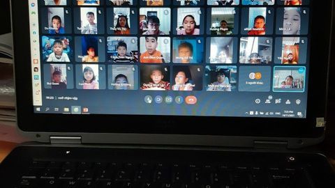 Thơ: Niềm vui tới lớp